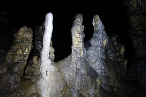 08677 three stalagmites