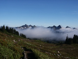 0344_clouds_and_peaks