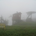 9133_bench_and_liftee_hut.jpg