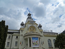 8207 museum of bucegi nature preserve v1