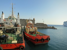 5046 orange working boats