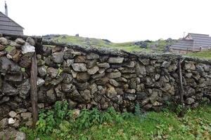 08188 rock wall