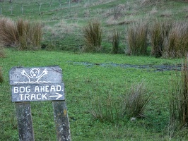 40440 bog ahead sign v1