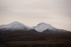 06632 sepia toned mountains