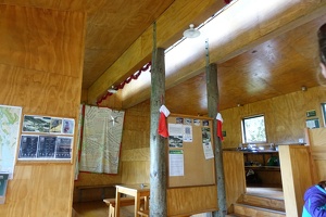 02312 inside the hut