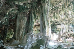 05446 mostly stalactites