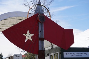 02288 red star