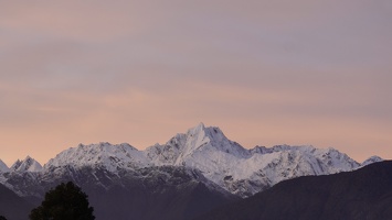 02717 pointy peak at sunrise v1