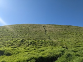 20211129 042949696 mangere mountain