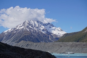 06219 peak and glacier