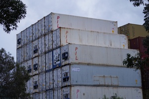 10164 stacked containers