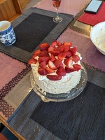 20221126 061640056 food strawberry cake