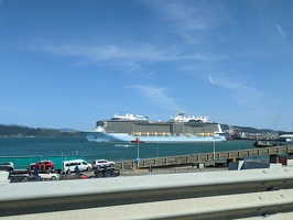 20221204 031943453 oh joy cruise ship ovation of the seas v1
