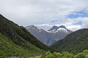 09494 mountains looking out from the crucible lake valley v1