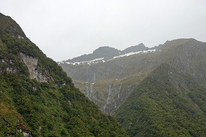09516 streams coming down the mountain v1