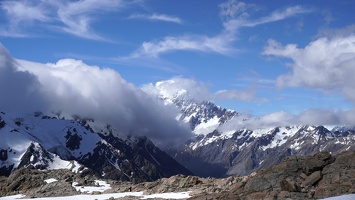 03603 aoraki with still some clouds v1