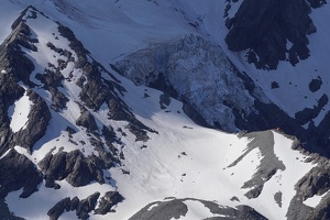 03637 snowfields and hut visible from afar v1