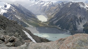 20221225 020819187 chiaroscuro over lake mueller
