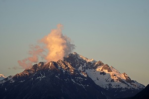 04095 poof cloud over mountain at golden hour v1