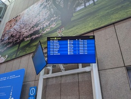 20230107 203824461 yyz arrivals