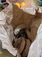 20230115 032952536 bag of bagels