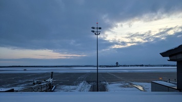 20230127 214212753 tarmac at yow v1