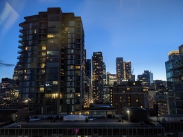 20230319 235552217 toronto skyline evening