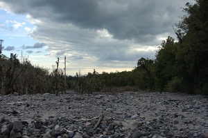 09950 golden hour on the riverbed v1