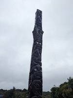 20230104 024107529 pou raupatu carved by a tamati