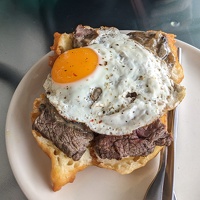 20230105 224725122 food beef and egg on bread v1