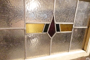 01105 stained glass
