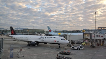 20230907 140815375 ramp at yvr v1