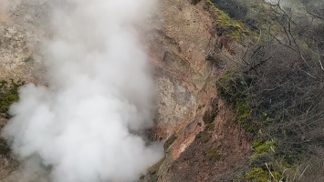 20230929 224212552 steam venting out of hole