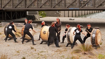 08152 teamwork on the taiko v2