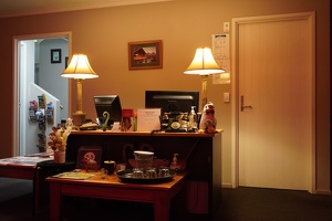 01208 chalet queenstown front desk