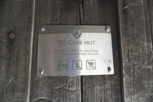 00017 du cane hut day shelter and emergencies only