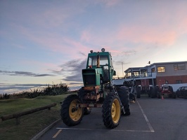 20240621 193344948 tractor for boat to kapiti island