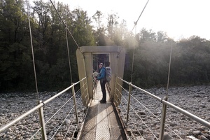 04066 bridge with door v1