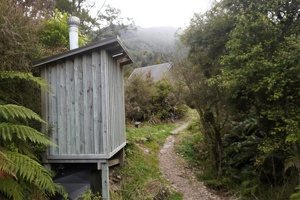 04147 specimen point hut toilet v1