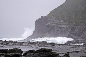 06545 more wave action and rock which is not bird v1