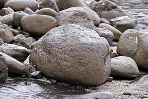 06548 rounded boulders v1
