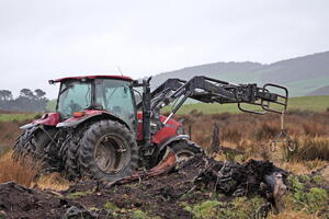 06564 tractor v1