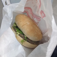 20240809 065739808 food very average hamburger v1