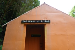 00266 pararaki hut 1966