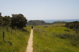 07975 walking on the walkway