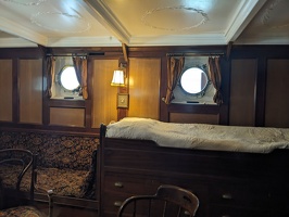 20241201 015723773 captains suite star of canada