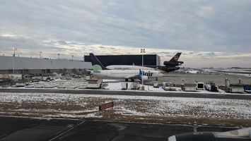 20250117 212517613 flair and ups trijet md11f