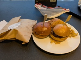 20250124 220909801 mll cafe v1
