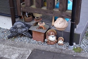 09276 little dolls v1