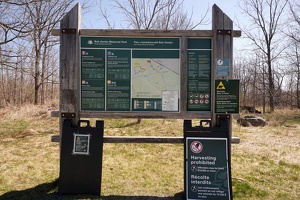 02616 bob hunter memorial park sign v1